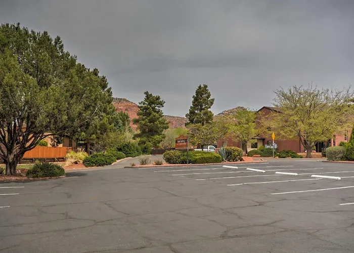 South W/ Pool Access - Walk To Shops! Sedona